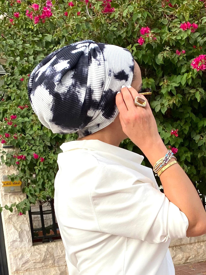 TurbansStuff Beanie Beanie - Faded Black White (Designer Mask Included) Handmade Luxury Fashion Women Headwrap