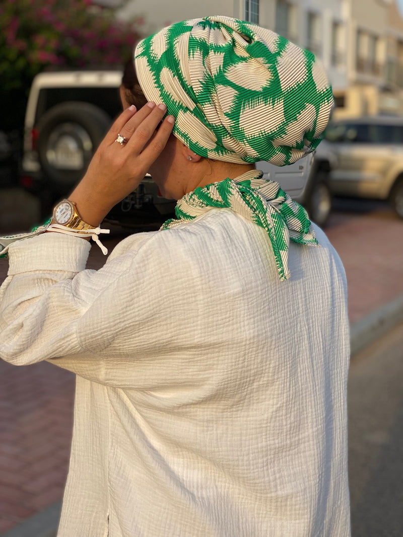 TurbansStuff Beanie Beanie pleated - Green leaves Set (Designer Mask included) Handmade Luxury Fashion Women Headwrap